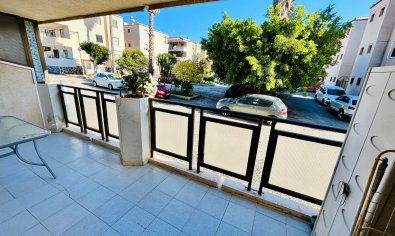 Reventa - Apartamento / piso -
Torrevieja - El Chaparral