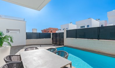 Reventa - Villa -
Orihuela - Vistabella