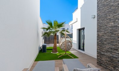 Reventa - Villa -
Orihuela - Vistabella