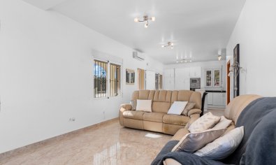 Bestaande bouw - Villa -
Torrevieja - Los Balcones