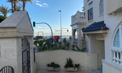 Reventa - Apartamento / piso -
Torrevieja - Playa Los Locos