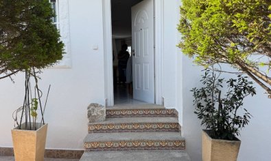 Resale - Villa -
Benimar