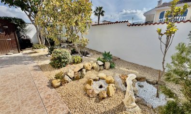 Resale - Villa -
Benimar