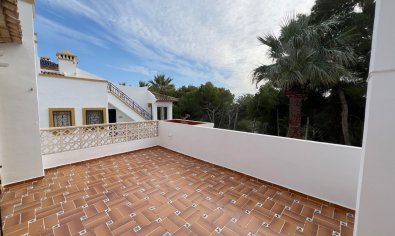 Reventa - Adosado -
Orihuela Costa - Villamartín