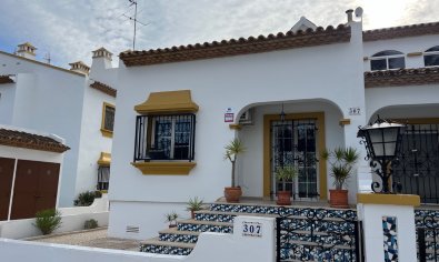 Reventa - Adosado -
Orihuela Costa - Villamartín