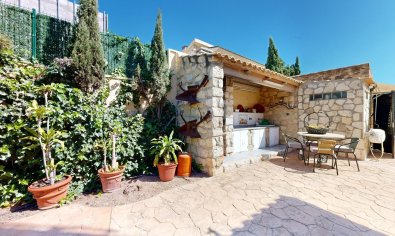 Resale - Villa -
San Juan de Alicante