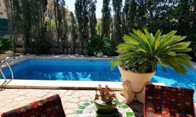 Resale - Villa -
San Juan de Alicante