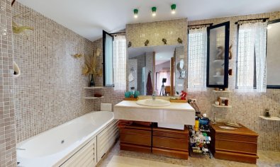 Resale - Villa -
San Juan de Alicante