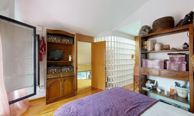 Resale - Villa -
San Juan de Alicante