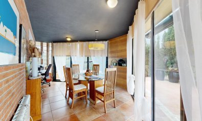 Resale - Villa -
San Juan de Alicante