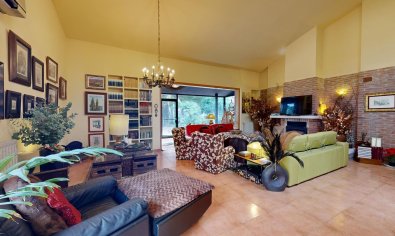 Resale - Villa -
San Juan de Alicante