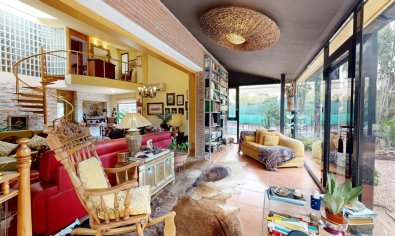 Resale - Villa -
San Juan de Alicante
