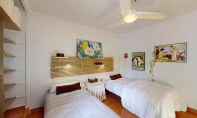 Resale - Villa -
San Juan de Alicante