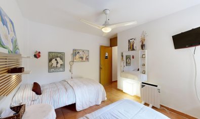 Resale - Villa -
San Juan de Alicante