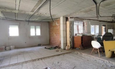 Bestaande bouw - Villa -
Alcoy