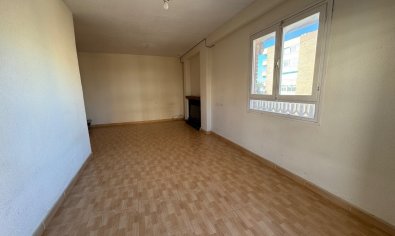 Bestaande bouw - Appartement -
Torrevieja - Punta Prima