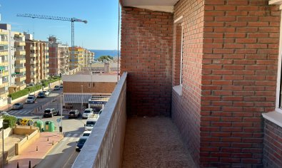 Bestaande bouw - Appartement -
Torrevieja - Punta Prima