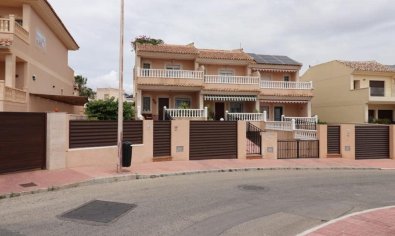 Reventa - Adosado -
Orihuela Costa - Los Altos