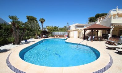 Bestaande bouw - Villa -
Torrevieja - Punta Prima