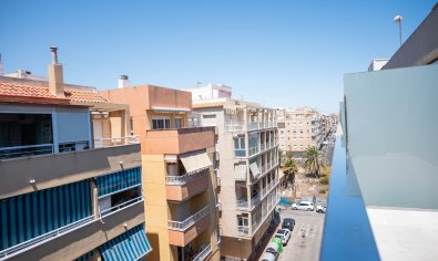 Bestaande bouw - Appartement -
Torrevieja - Playa del Cura