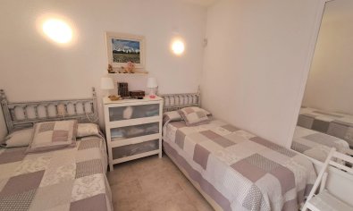 Reventa - Apartamento / piso -
Torrevieja - La Mata