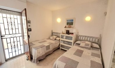 Reventa - Apartamento / piso -
Torrevieja - La Mata