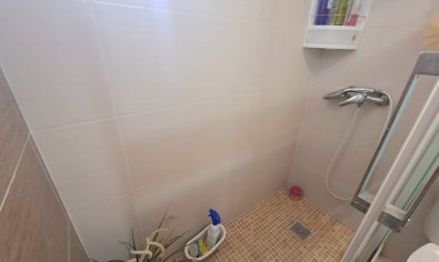 Reventa - Apartamento / piso -
Torrevieja - La Mata