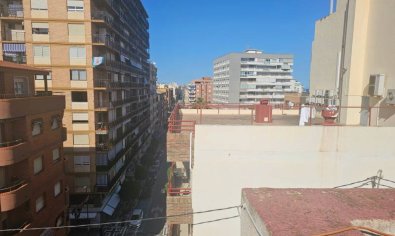 Reventa - Apartamento / piso -
Villajoyosa - town