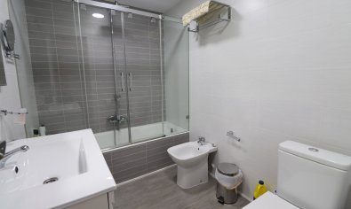 Bestaande bouw - Appartement -
Torrevieja - Playa del Cura