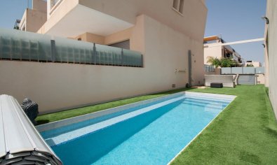 Bestaande bouw - Villa -
Orihuela Costa - Mil Palmeras