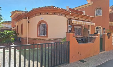 Reventa - Villa -
Orihuela Costa - Villas San Luis