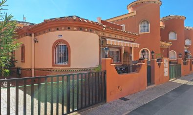 Reventa - Villa -
Orihuela Costa - Villas San Luis