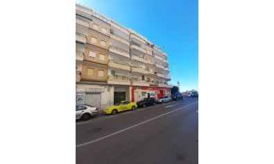 Reventa - Apartamento / piso -
Torrevieja - La Mata