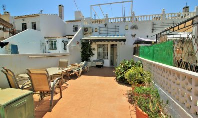 Resale - Townhouse -
Villamartín