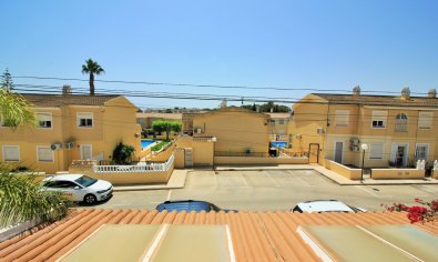 Resale - Townhouse -
Villamartín