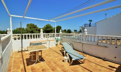 Resale - Townhouse -
Villamartín