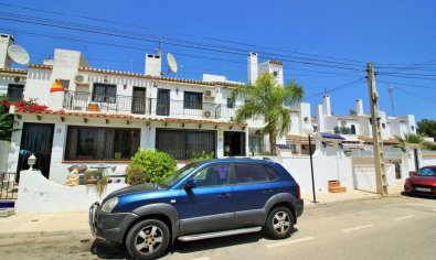 Resale - Townhouse -
Villamartín