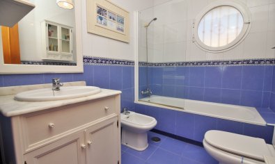 Resale - Apartment -
Cabo Roig