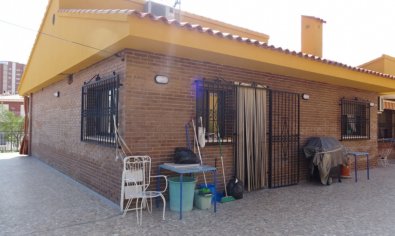 Bestaande bouw - Villa -
Benidorm - Poniente