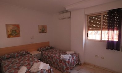 Reventa - Apartamento / piso -
Benidorm - Poniente