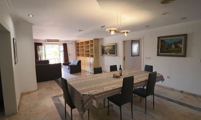 Reventa - Apartamento / piso -
Benidorm - Poniente