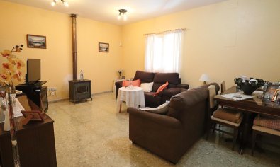 Reventa - Villa -
Benidorm - Juzgados