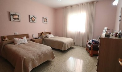 Reventa - Villa -
Benidorm - Juzgados