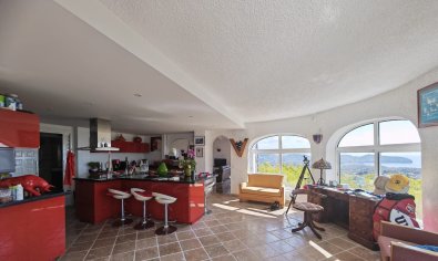 Resale - Villa -
Benissa