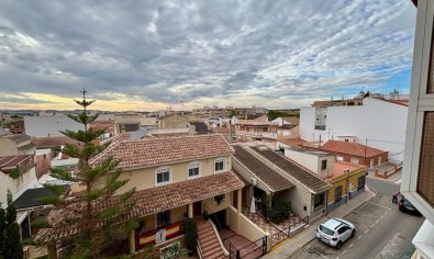 Reventa - Apartamento / piso -
Los Montesinos