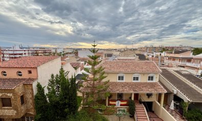 Reventa - Apartamento / piso -
Los Montesinos