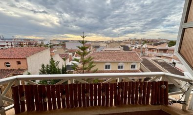 Reventa - Apartamento / piso -
Los Montesinos