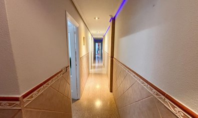 Reventa - Apartamento / piso -
Los Montesinos