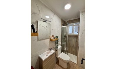 Reventa - Apartamento / piso -
Los Montesinos