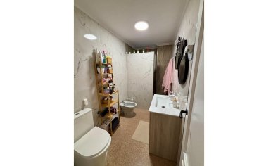 Reventa - Apartamento / piso -
Los Montesinos